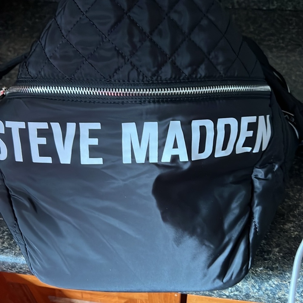3 large Steve Madden duffle bags